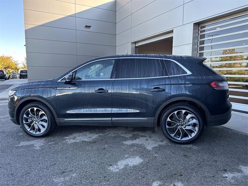 Used 2022 Lincoln Nautilus Reserve w/ Equipment Group 201A image 4