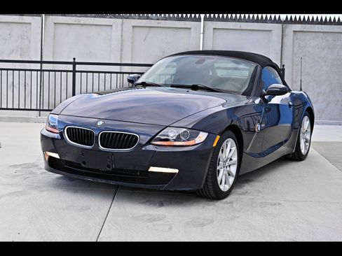 Used 2007 BMW Z4 3.0i RWD image 1