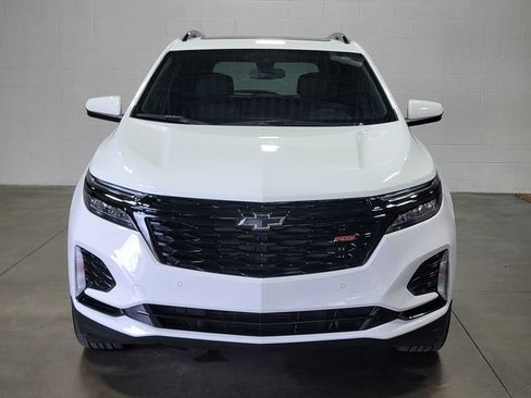 Certified 2024 Chevrolet Equinox RS FWD image 3