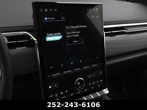 Used 2025 GMC Sierra EV Denali AWD/4WD image 20
