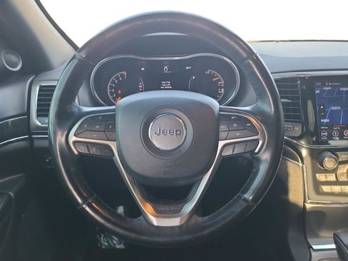 Used 2019 Jeep Grand Cherokee Limited AWD/4WD image 12