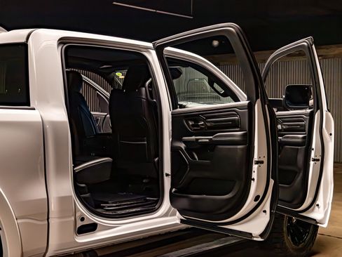 Used 2023 RAM 1500 Limited image 31