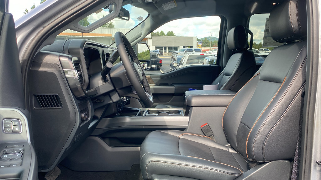 New 2027 Ford F350 Lariat w/ Lariat Premium Package AWD/4WD image 16