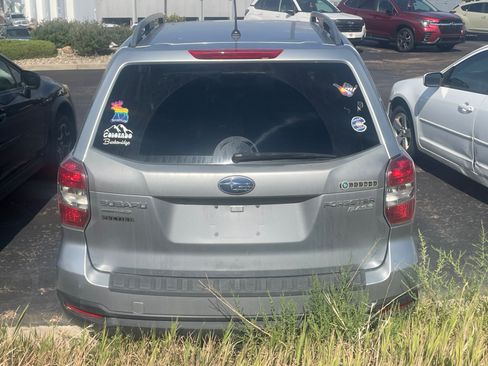 Used 2015 Subaru Forester 2.5i Premium AWD/4WD image 4
