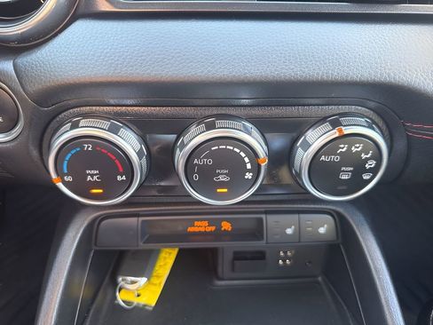 Used 2017 FIAT 124 Spider Abarth image 17