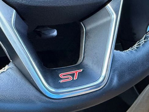 Certified 2022 Ford Edge ST image 44