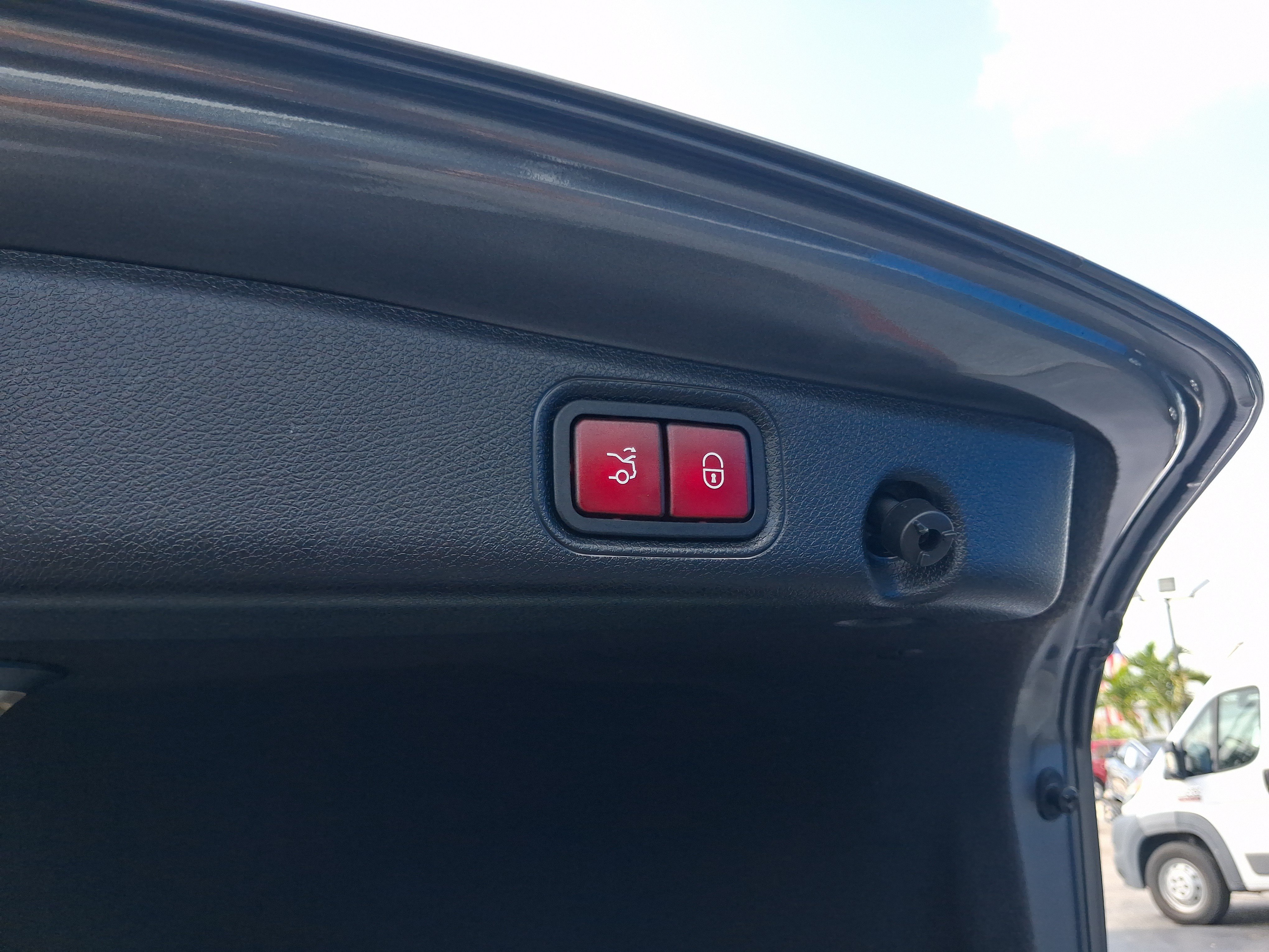 Used 2017 Mercedes-Benz E 300 image 29