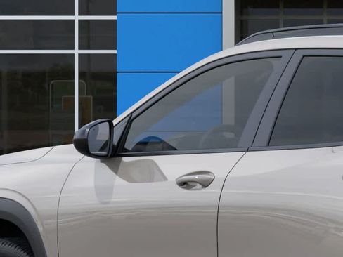 New 2026 Chevrolet Trax RS w/ Sunroof Package FWD image 12