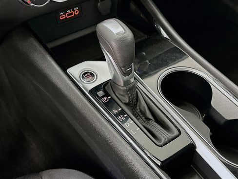 Used 2024 Nissan Altima 2.5 SV image 24