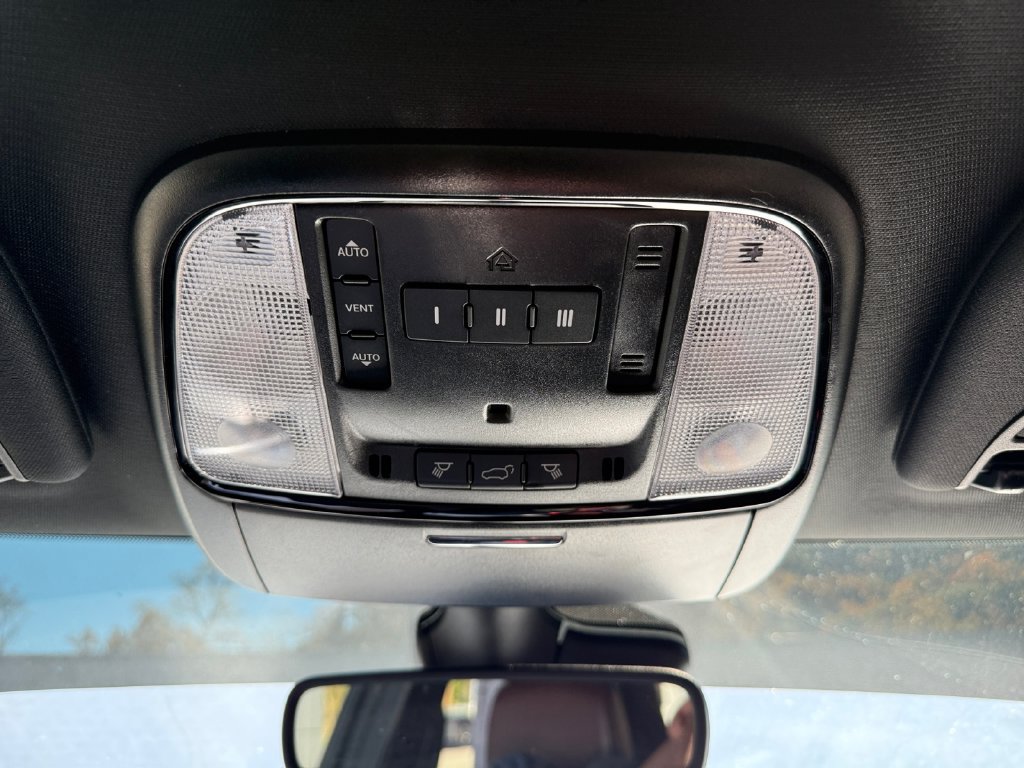 Used 2024 Dodge Durango GT AWD/4WD image 35