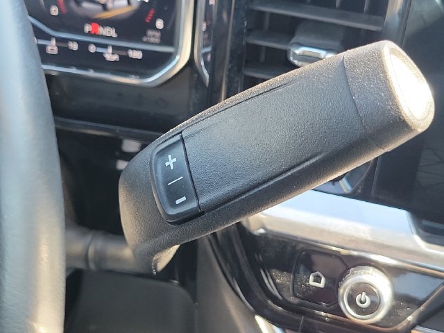 Used 2025 GMC Sierra 1500 SLT AWD/4WD image 34