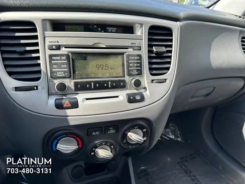 Used 2009 Kia Rio5 w/ PWR Pkg FWD image 11