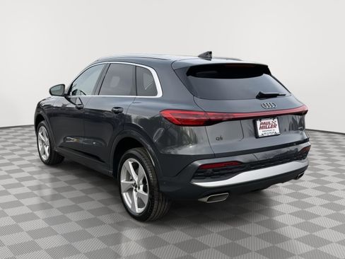 Used 2025 Audi Q5 Premium Plus w/ Premium Plus image 4