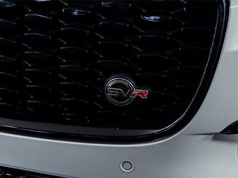 Used 2022 Jaguar F-PACE SVR image 25