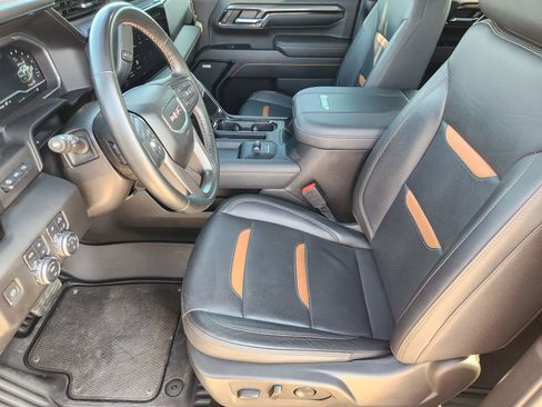 Used 2024 GMC Sierra 2500 AT4 w/ Technology Package AWD/4WD image 16