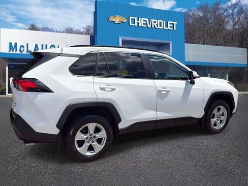 Used 2019 Toyota RAV4 XLE w/ Convenience Package AWD/4WD image 3