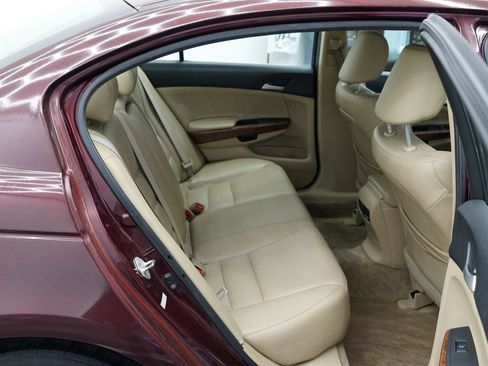 Used 2011 Honda Accord EX-L image 22