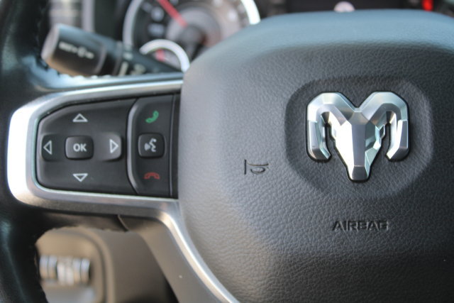 Used 2020 RAM 1500 Laramie AWD/4WD image 23