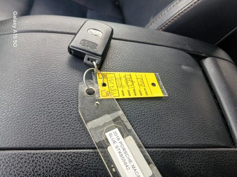 Used 2018 Toyota Highlander XLE FWD image 8