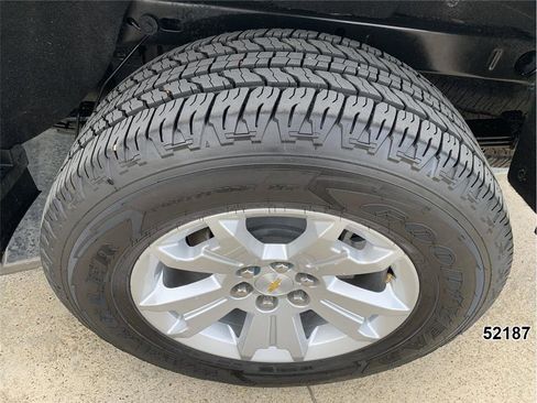 Used 2022 Chevrolet Colorado LT w/ Fleet Safety Package image 17