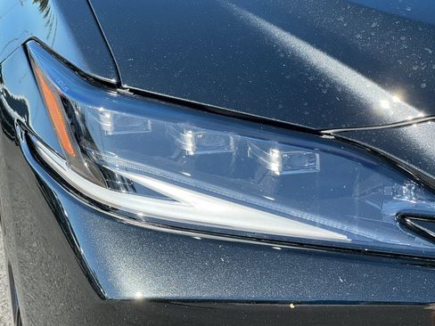 Used 2024 Lexus ES 350 F Sport w/ Accessory Package (Z2) FWD image 44