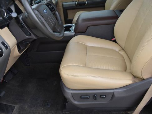 Used 2016 Ford F350 Lariat w/ Lariat Interior Package AWD/4WD image 23
