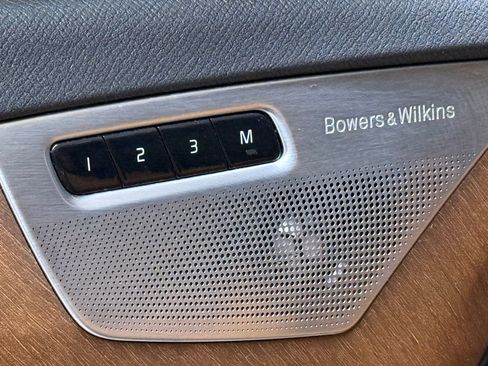 Used 2017 Volvo XC90 T6 Inscription w/ Vision Package image 19