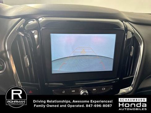 Used 2018 Chevrolet Traverse LT AWD/4WD image 8