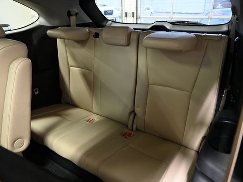 Used 2022 Toyota Highlander Platinum image 13