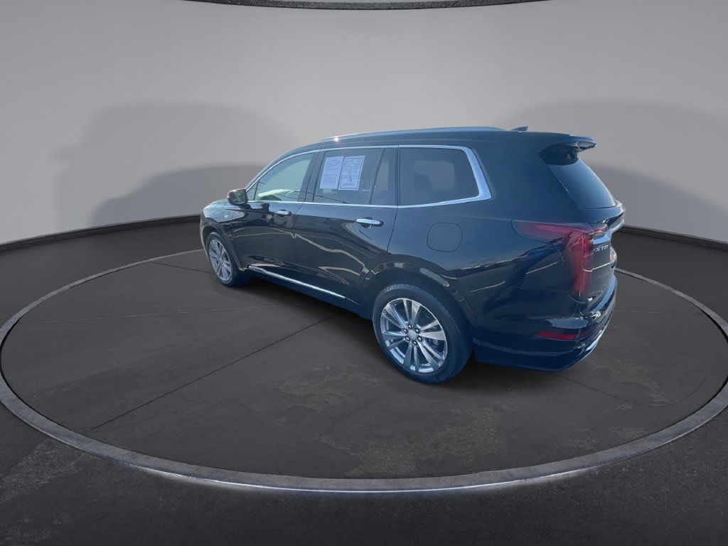 Used 2023 Cadillac XT6 Premium Luxury w/ Technology Package FWD image 6