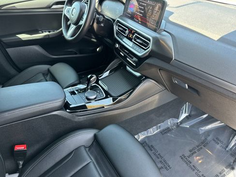 Used 2025 BMW X4 xDrive30i w/ Premium Package AWD/4WD image 19