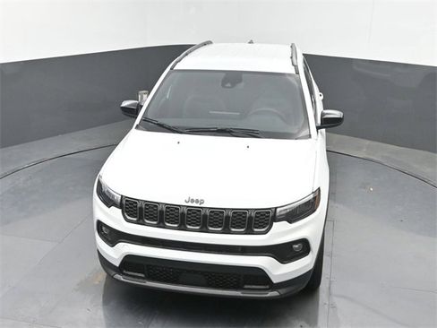 New 2026 Jeep Compass Latitude image 31