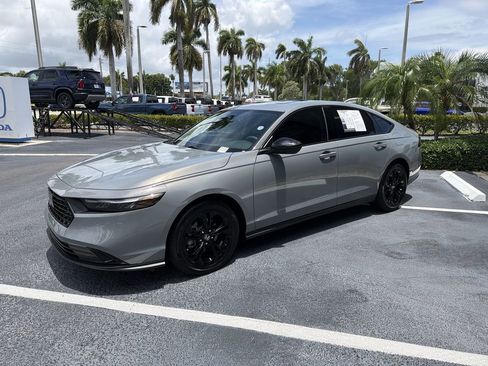 Used 2025 Honda Accord SE image 4