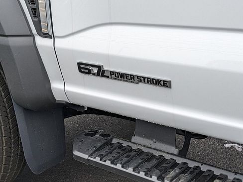 New 2025 Ford F550 4x4 Regular Cab Super Duty image 13