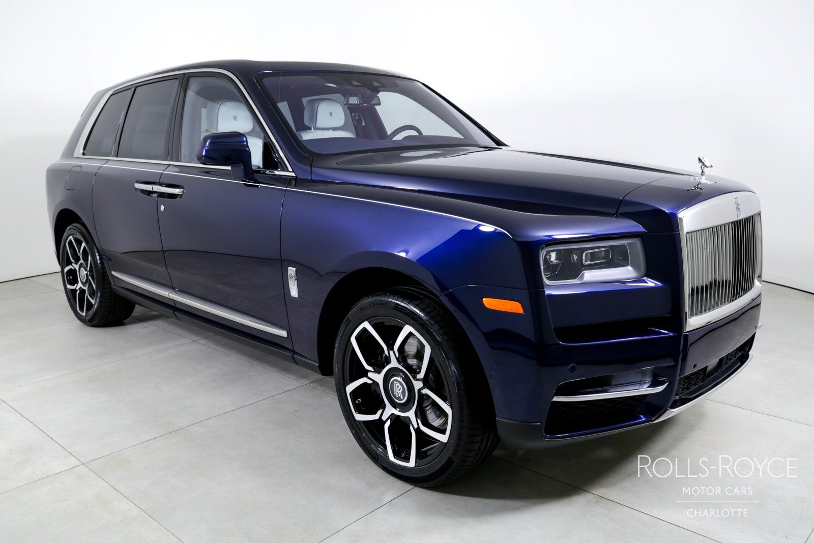 Certified 2024 Rolls-Royce Cullinan AWD/4WD image 6