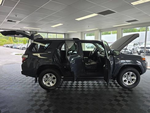Certified 2024 Toyota 4Runner SR5 Premium w/ Moonroof Package AWD/4WD image 16
