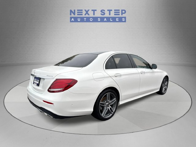 Used 2018 Mercedes-Benz E 300 4MATIC image 8