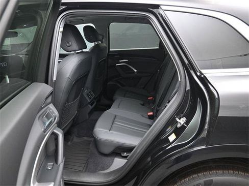 New 2025 Audi Q5 Premium Plus image 11