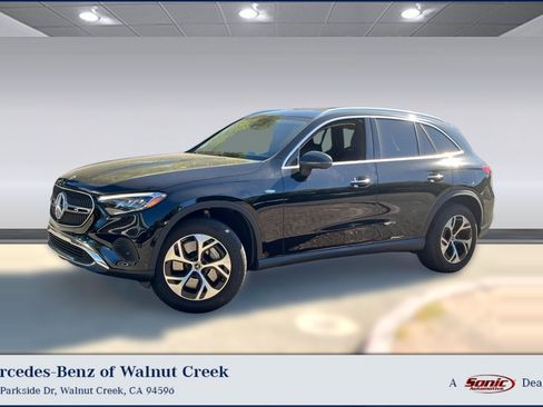 Used 2025 Mercedes-Benz GLC 350e 4MATIC image 1