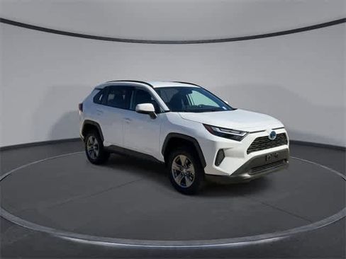 Used 2024 Toyota RAV4 XLE image 2
