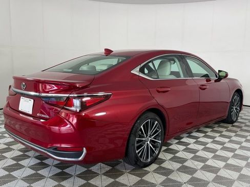 Certified 2025 Lexus ES 300h w/ Premium Package image 9