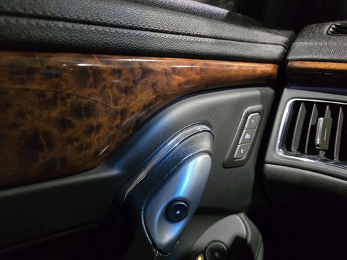 Used 2012 Cadillac CTS Premium image 40