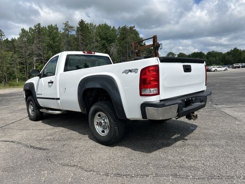 Used 2009 GMC Sierra 2500 W/T w/ Snow Plow Prep Package AWD/4WD image 5