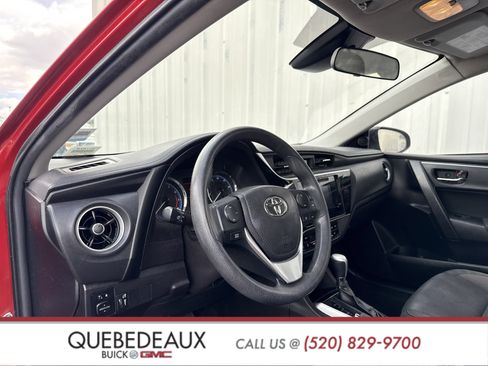Used 2019 Toyota Corolla LE image 12