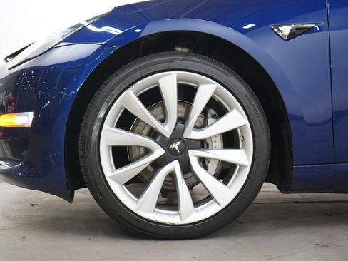 Used 2019 Tesla Model 3 Long Range AWD/4WD image 29