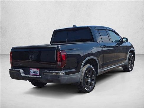 Certified 2017 Honda Ridgeline Black Edition image 5