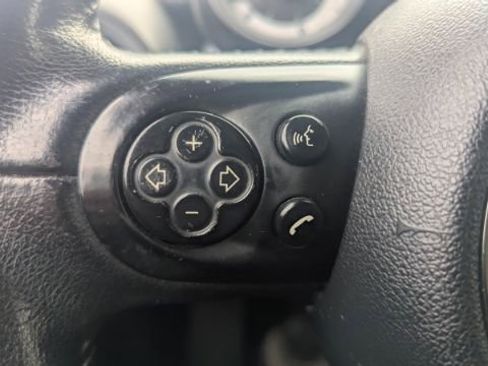 Used 2011 MINI Cooper Convertible image 25