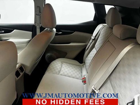 Used 2022 Nissan Rogue Sport SV AWD/4WD image 30