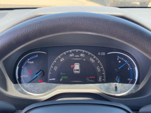 Used 2025 Toyota RAV4 LE image 21