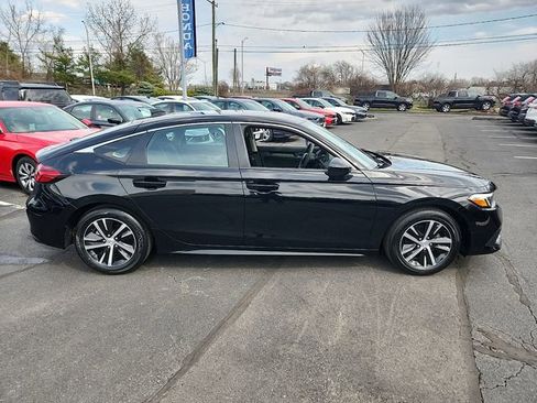 Used 2023 Honda Civic LX image 7